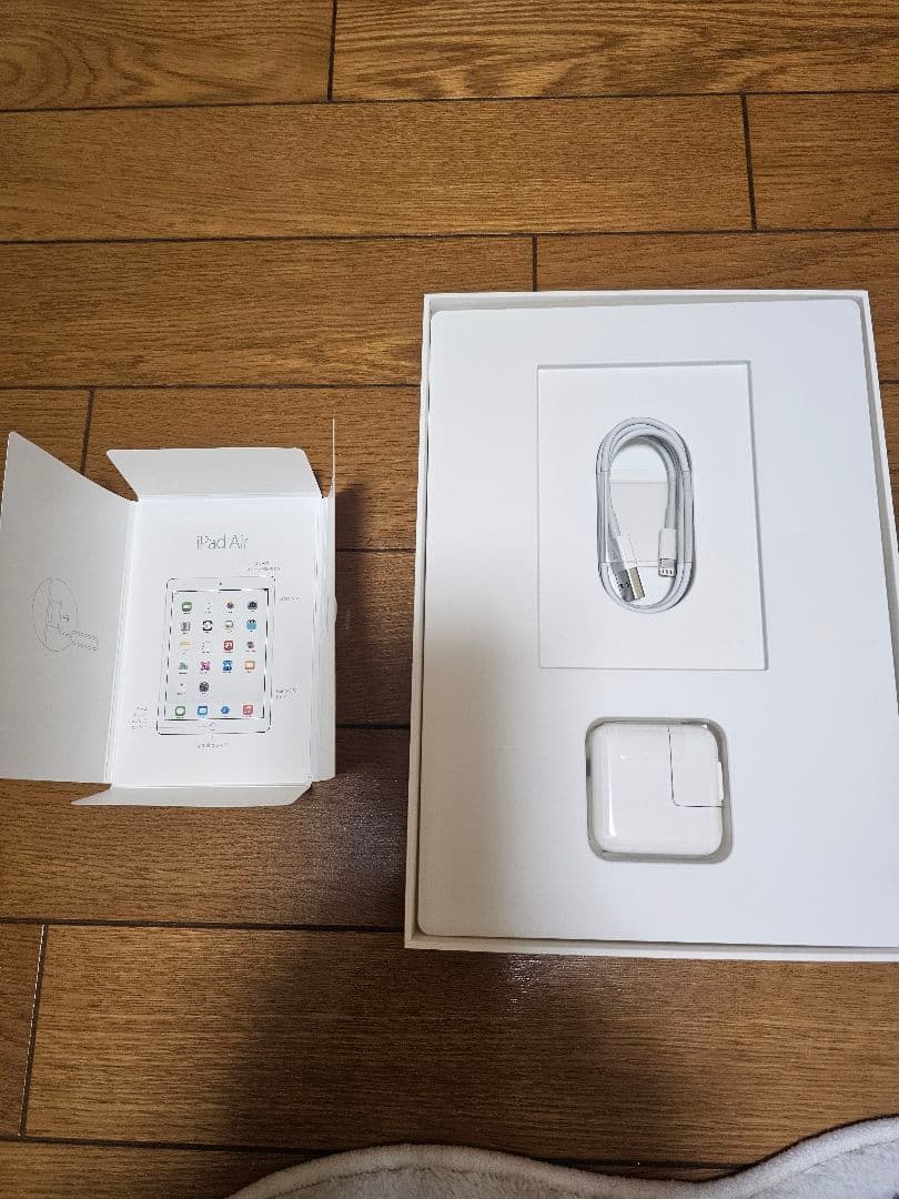 Apple iPad Air2 ゴールド 本体Wi-Fi Cellularモデル