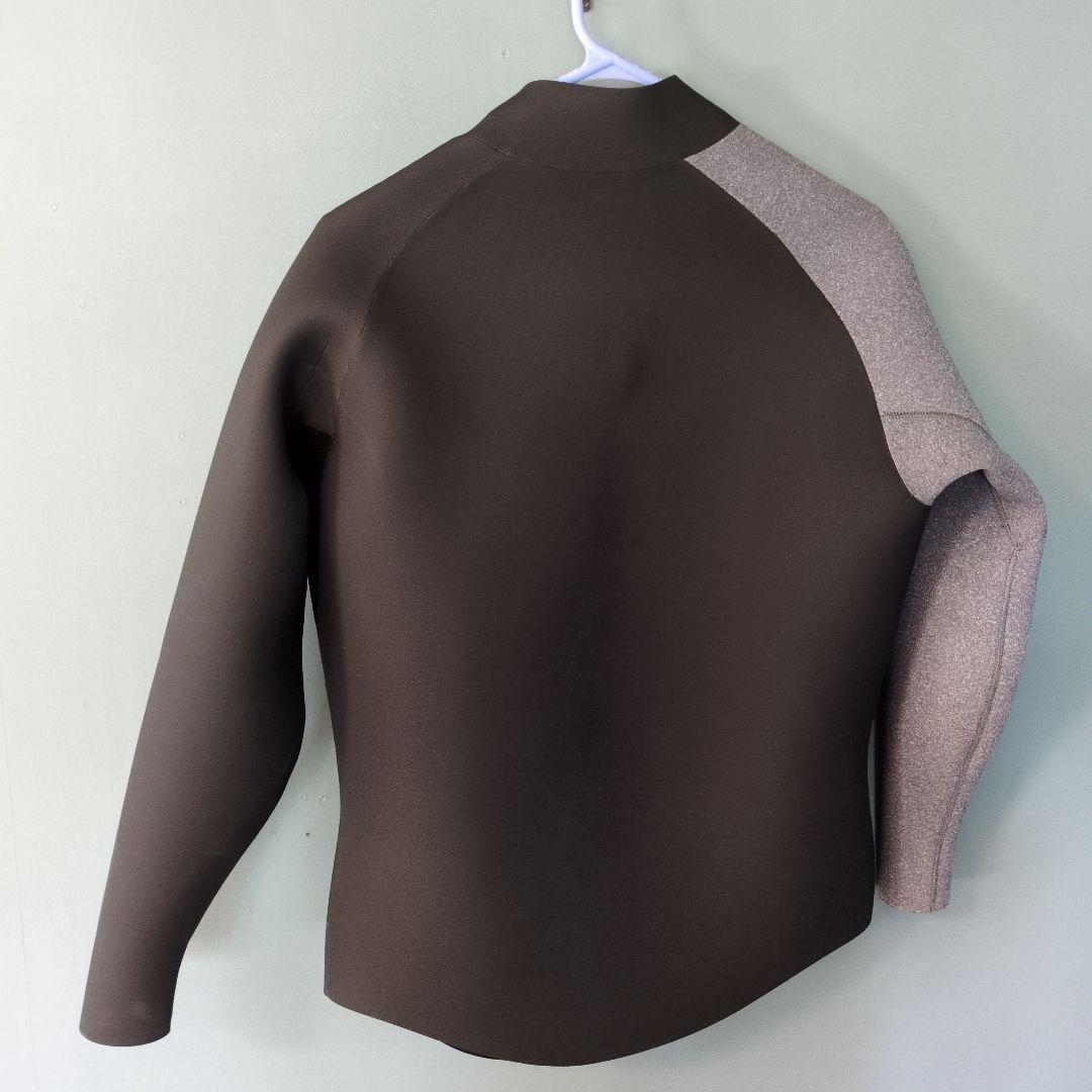 MeLLow メロウ wetsuits