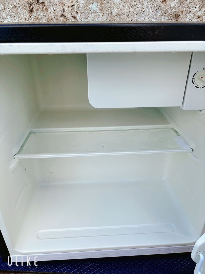 アイリスオーヤマ　小型冷蔵庫（46L、ワンドア）