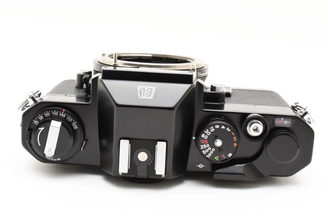 新品級 ニコン ニコマート EL ブラック フィルム　モルト新品交換済 M252