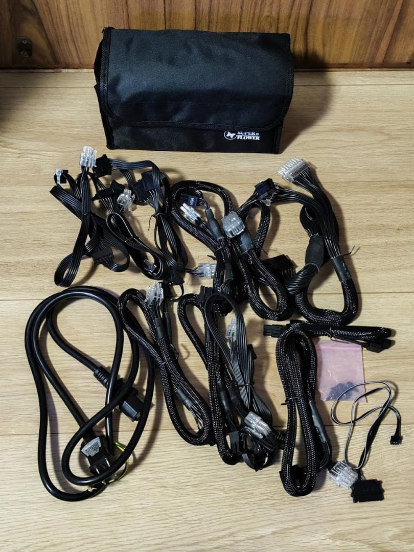 電源ユニット SUPER FLOWER LEADEX III GOLD ARGB 750W