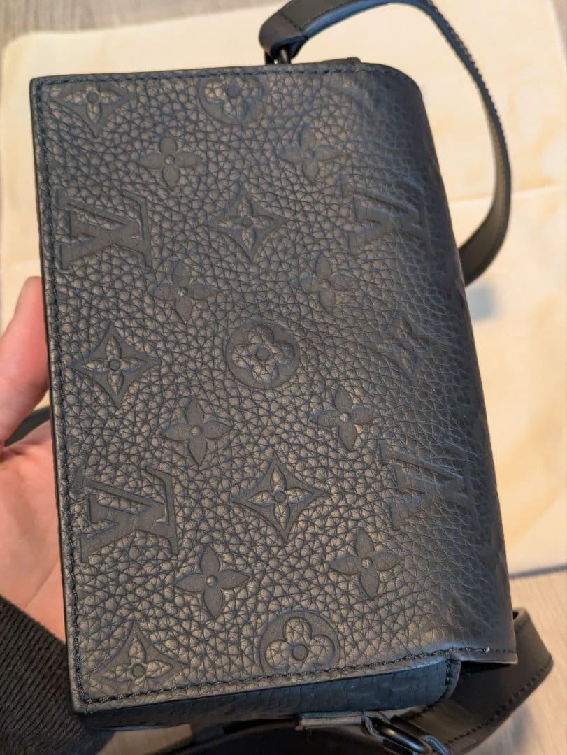 ルイヴィトン モノグラム・トリヨン スティーマー M81746 ショルダーバッグ