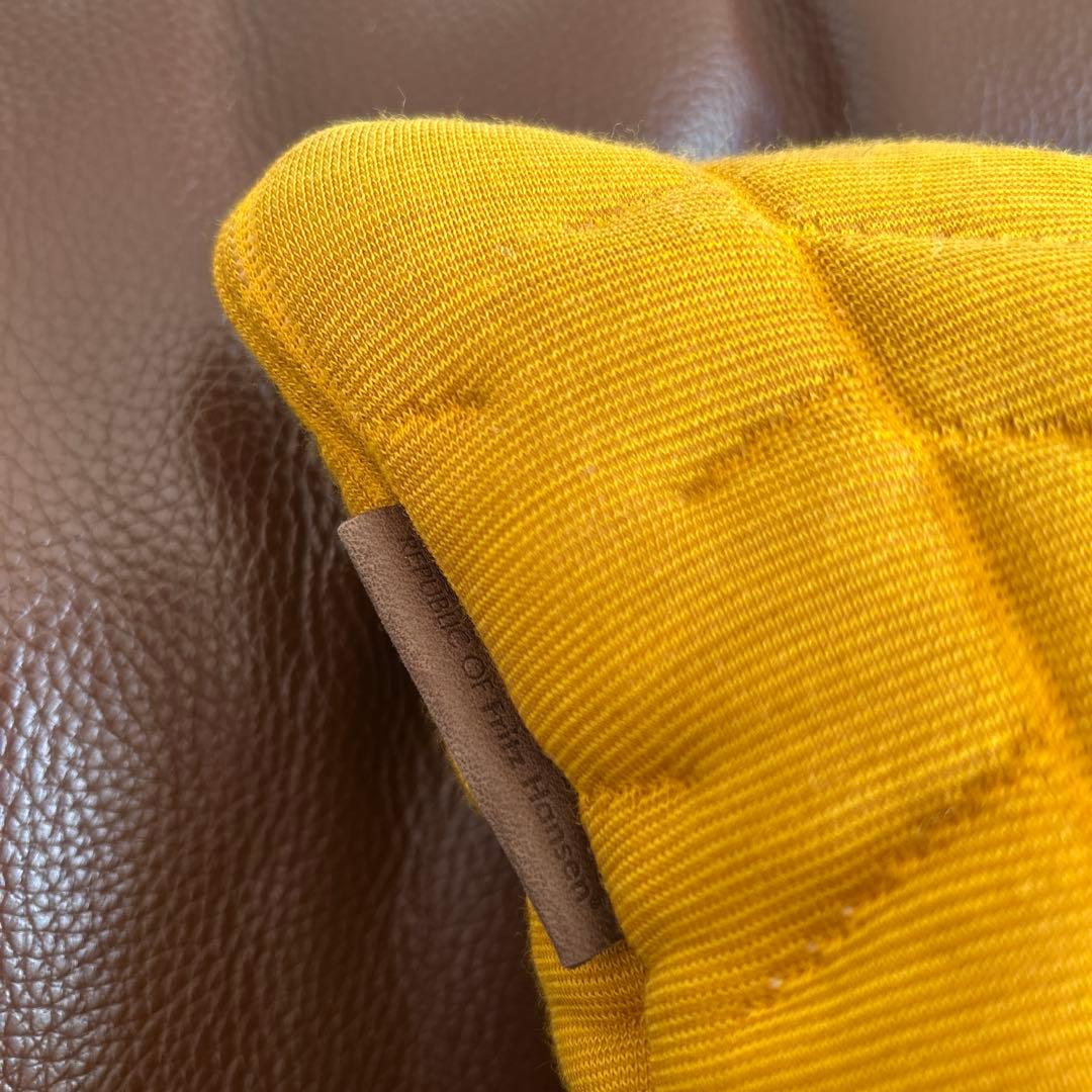 Fritz Hansen マスタードイエロー クッション