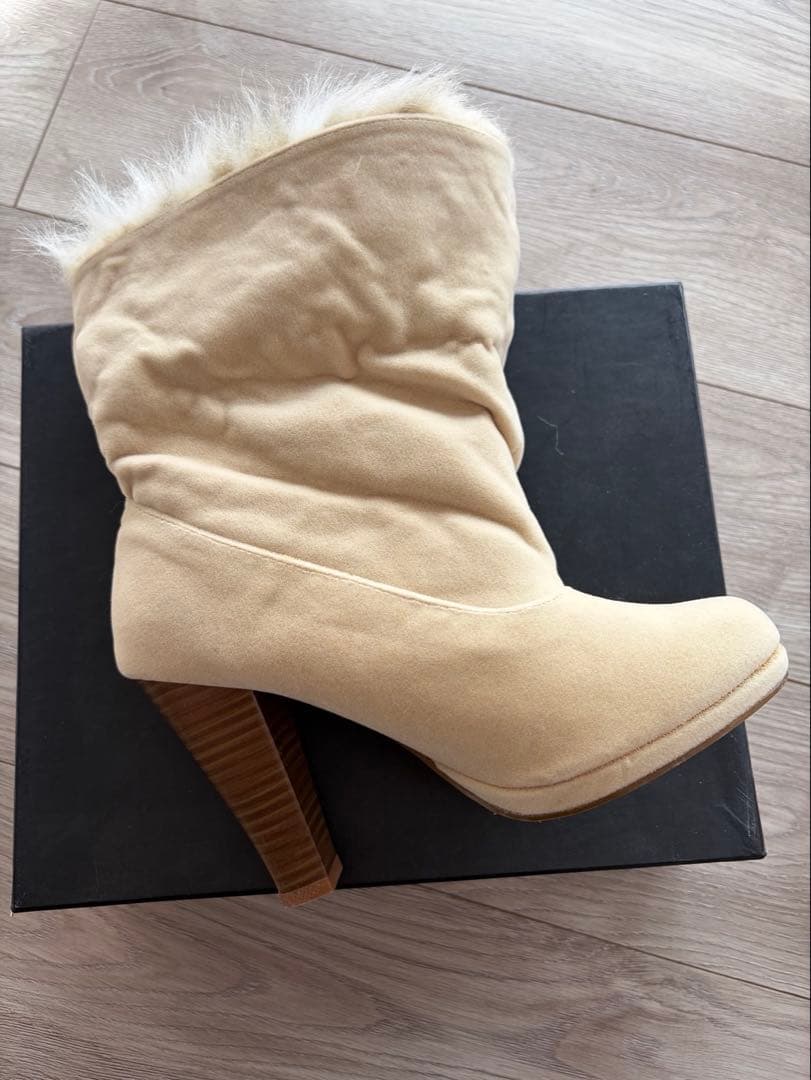 LIZ LISA リズリサ ファー付 ショートブーツ リボン　Lサイズ