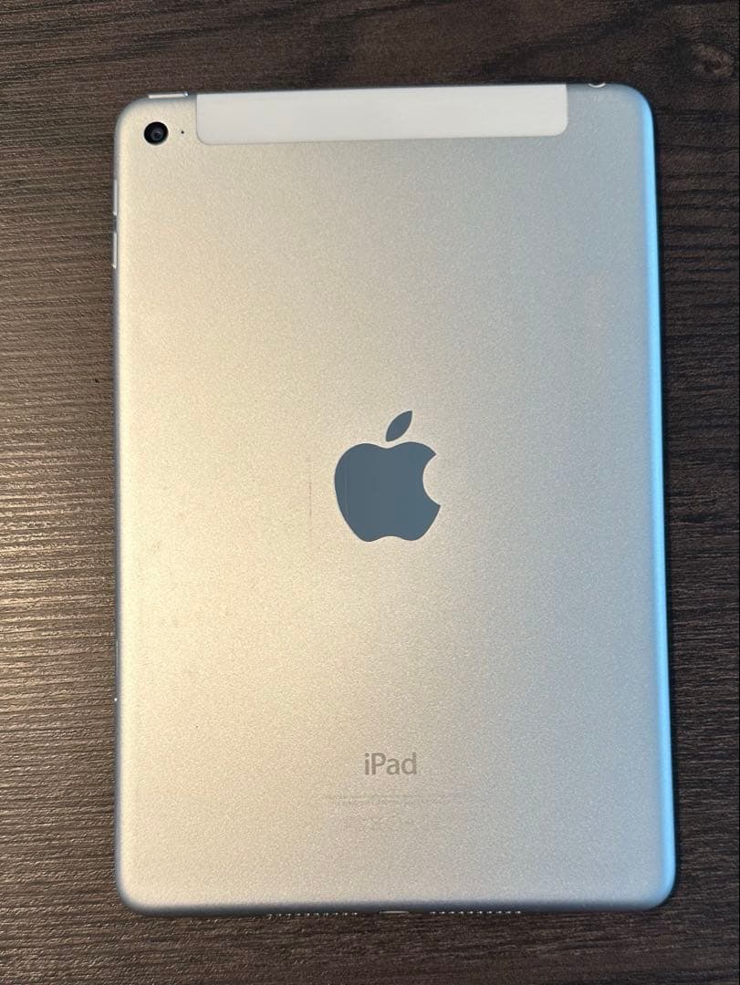 iPad mini 4 128GBシルバー 本体 Wi-Fi+ Cellular