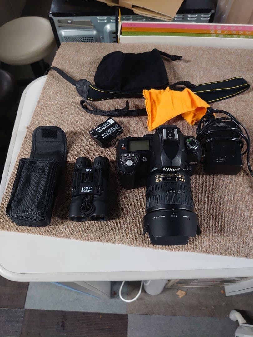 Nikon D70 デジタル一眼レフカメラ 双眼鏡付き
