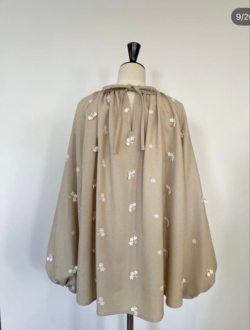 【新品未使用】flutter flower couture tops