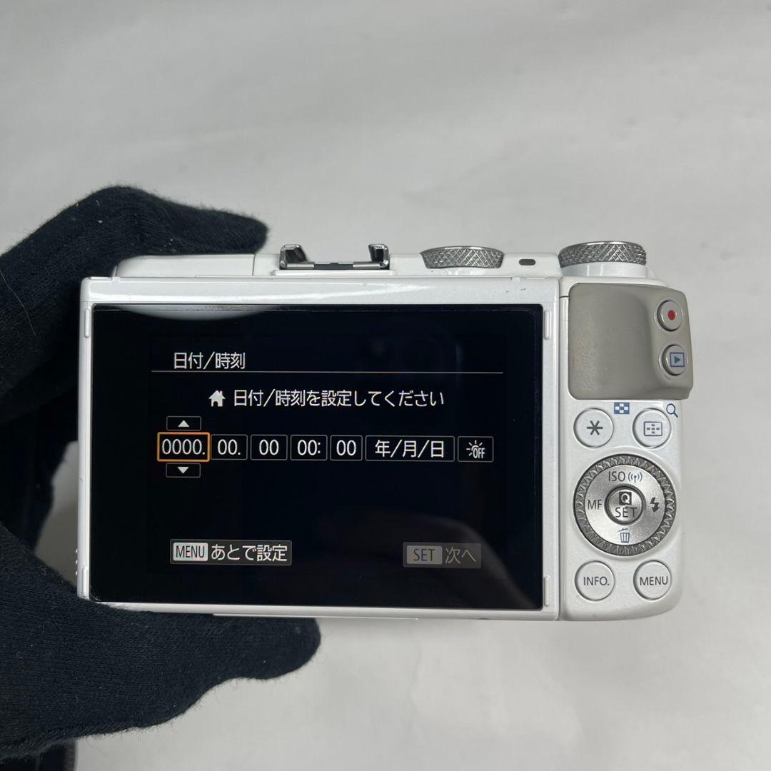 美品 Canon EOS M3 ミラーレス一眼 デジタルカメラ ダブルズーム