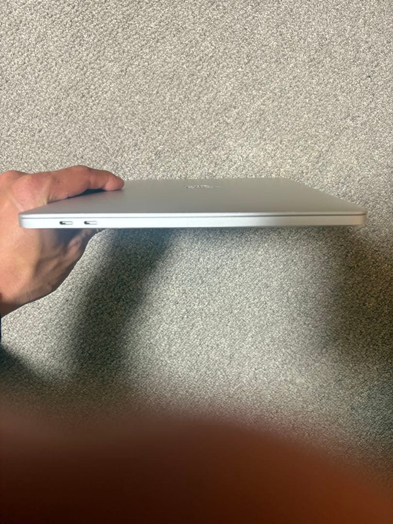 MacBook本体 MacBook Pro 13-inch 2019, Core i5, 8GB