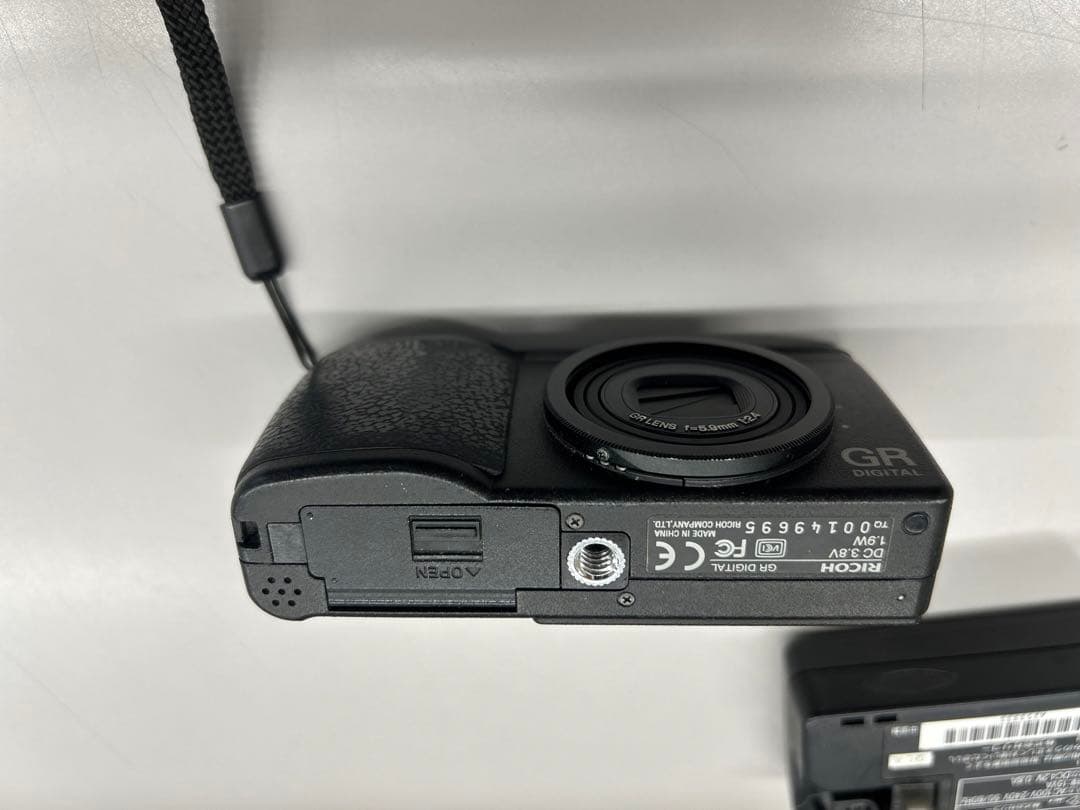 RICOH GR DIGITAL 初代