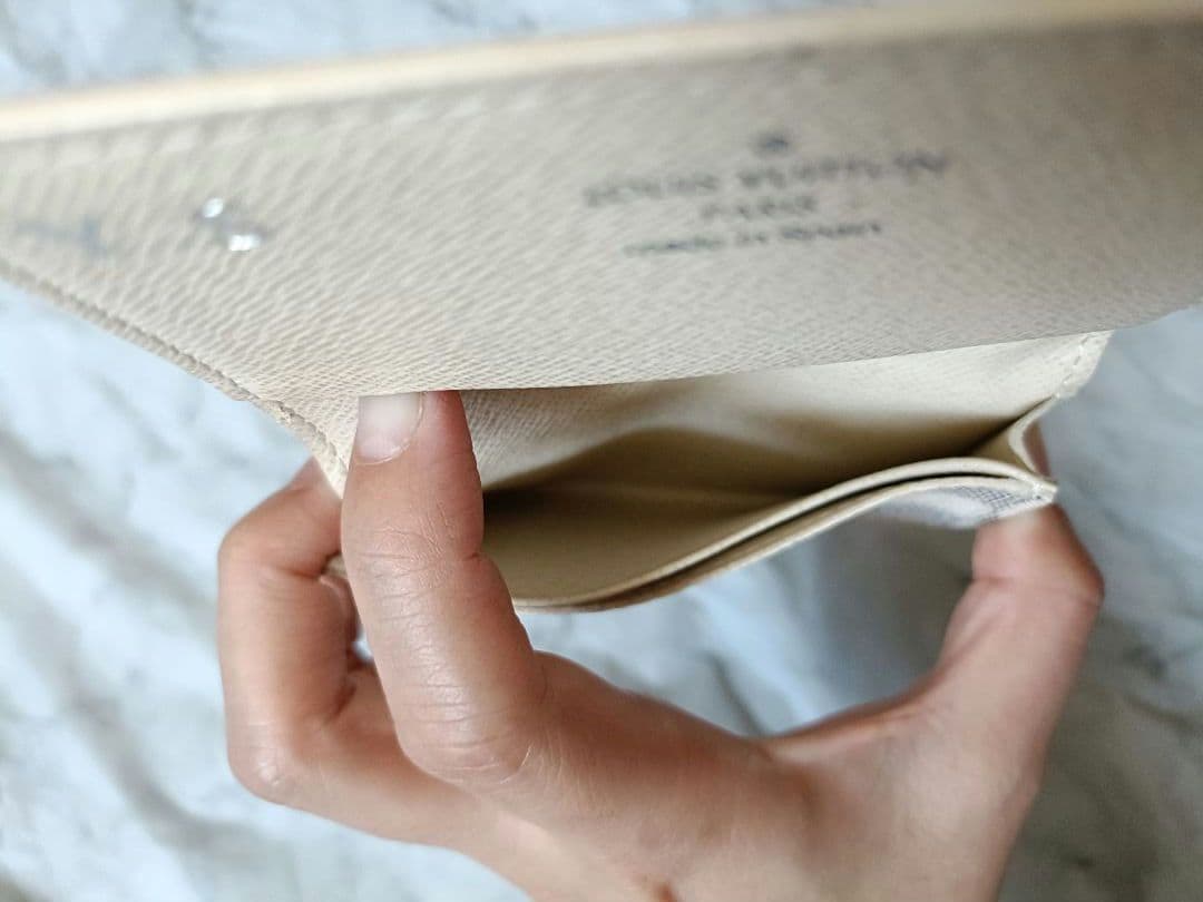 LOUIS VUITTON　ルイヴィトン　名刺入れ　カードケース