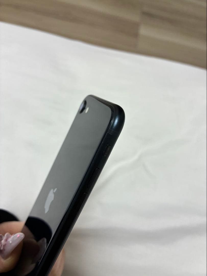 Apple iPhone SE 第3世代 128GB ミッドナイト