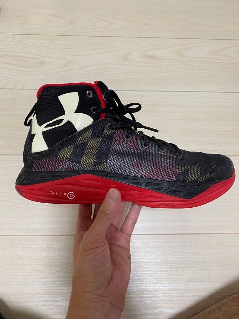 Under Armour バスケットシューズ Micro G Fireshot