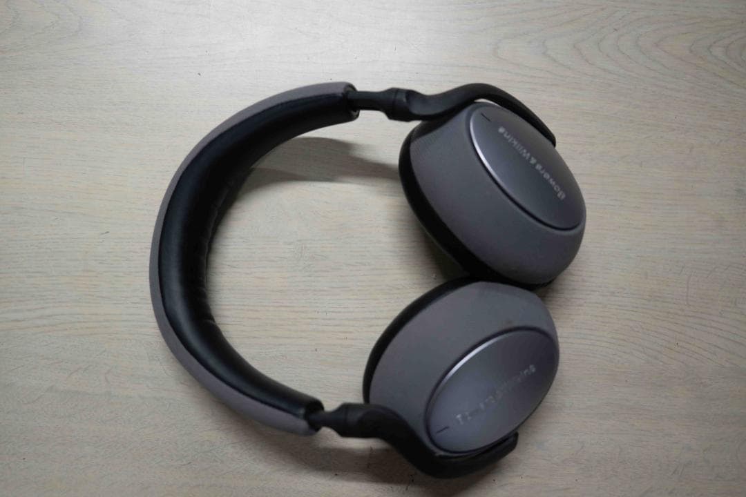 Bowers & Wilkins PX7 ワイヤレスヘッドホン グレー
