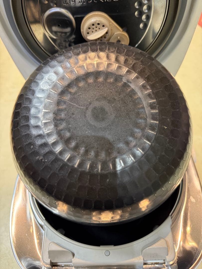 TOSHIBA RC-10VQR炊飯器 IH加熱方式 予約機能付き