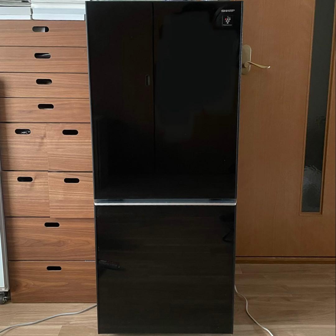 シャープ　2ドア　冷蔵庫 黒 137L 1人暮らし、単身用サイズ