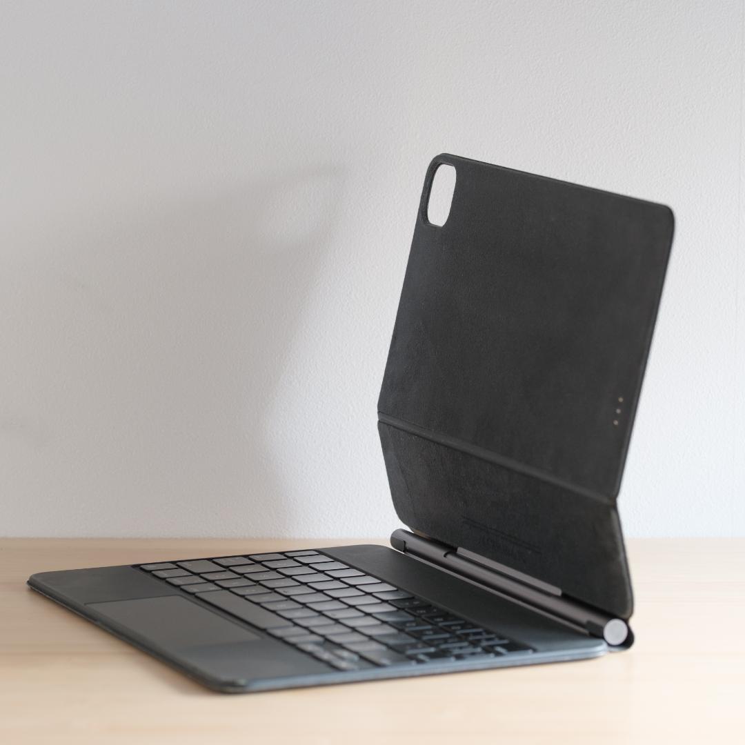 11インチ iPad用 初代 Magic Keyboard 英字配列 中古