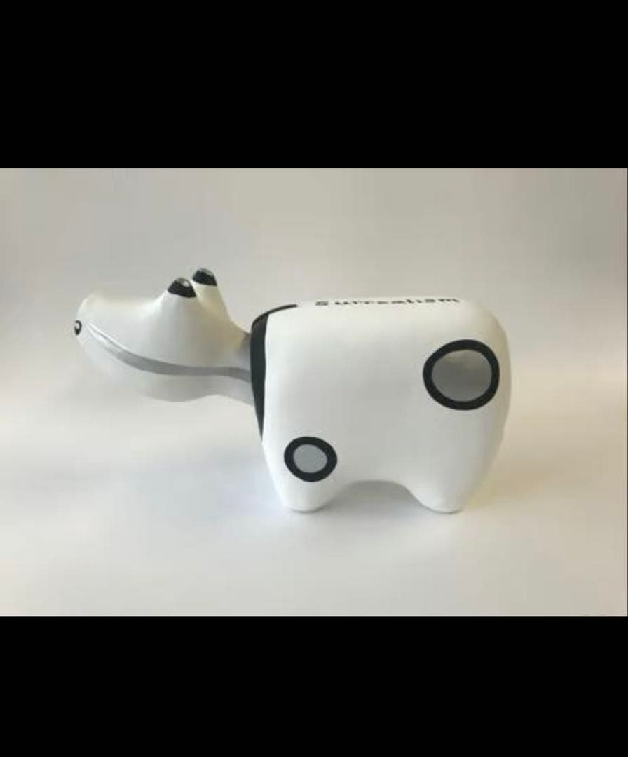 赤べこ あかべこ ダリ ひげべこ シュールレアリスム 諸橋近代美術館