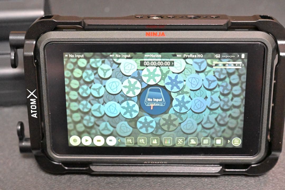 ATOMOS Ninja V 5インチ 、SSD、アクセサリー、ケージセット