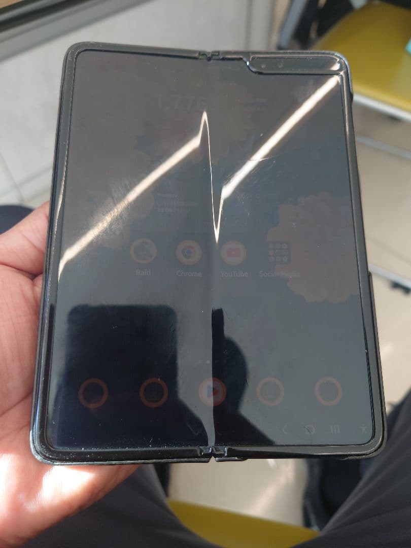 Sim free Samsung Galaxy Fold（初代）本体