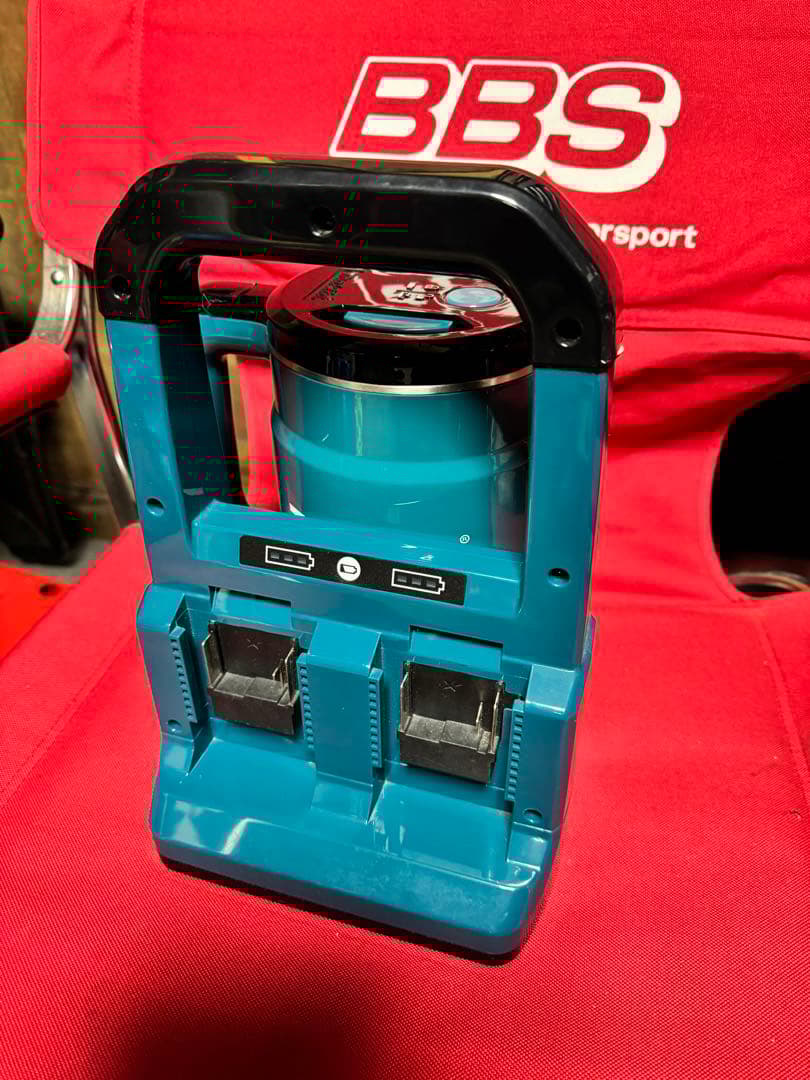 マキタ18v充電式ケトル湯沸器KT360D中古美品