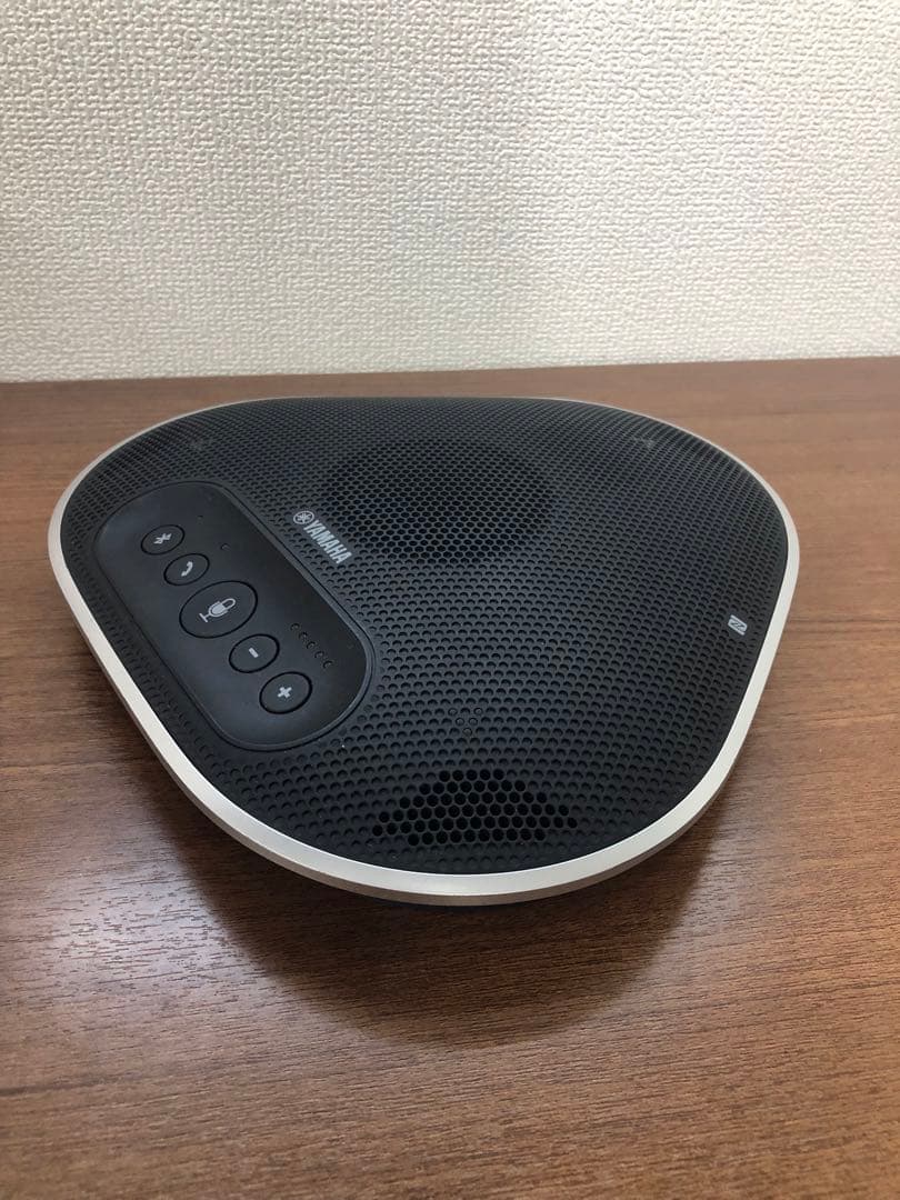 YAMAHA スマートスピーカー 三角形