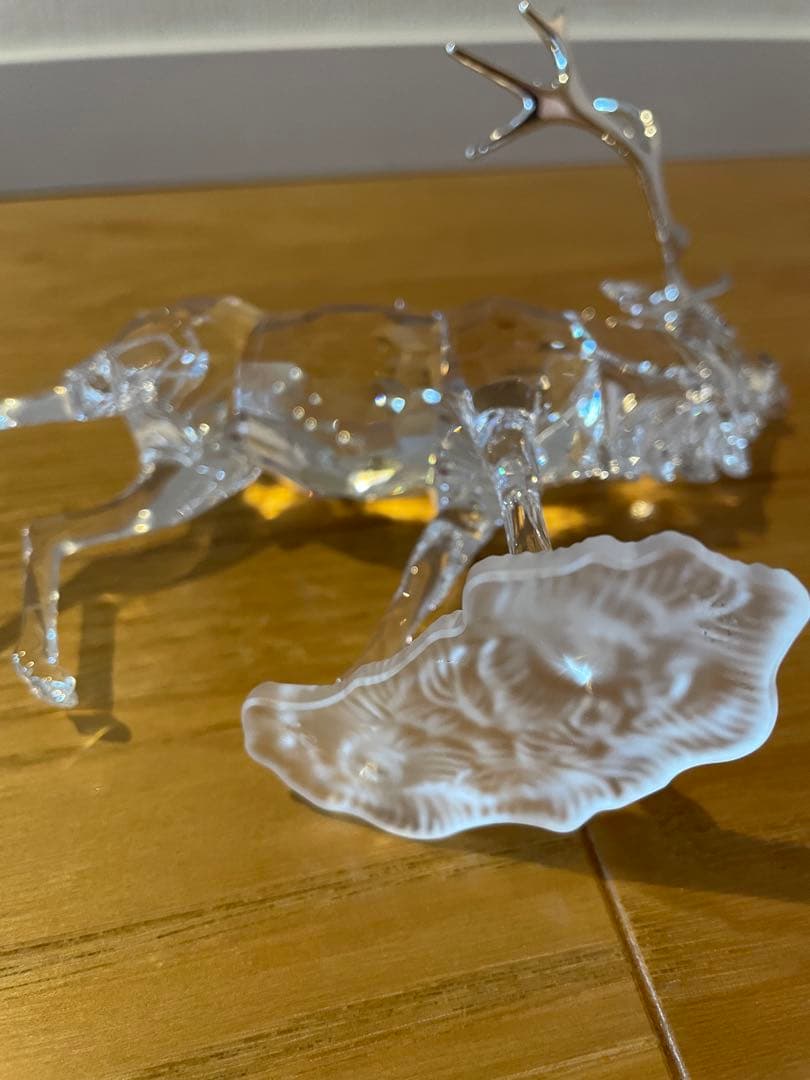 スワロフスキー　クリスタル 鹿の置物