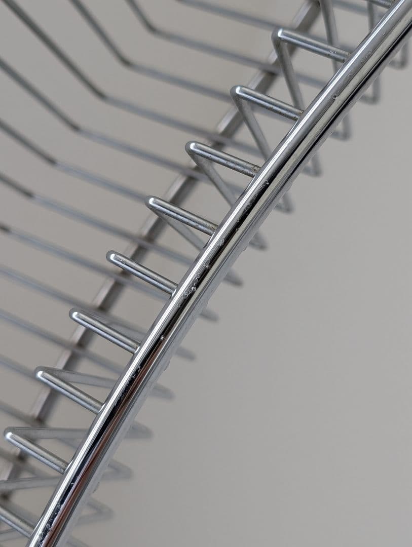 USED/ポストモダン ウェーブデザイン CDラックタワー オブジェ