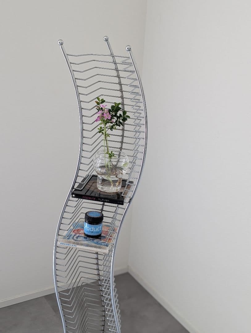 USED/ポストモダン ウェーブデザイン CDラックタワー オブジェ