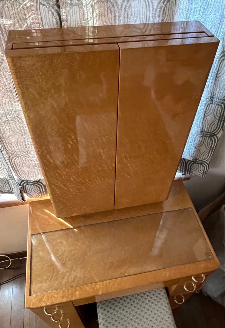 【送料込】大塚家具　高級三面鏡ドレッサー　鏡裏収納あり　椅子出品