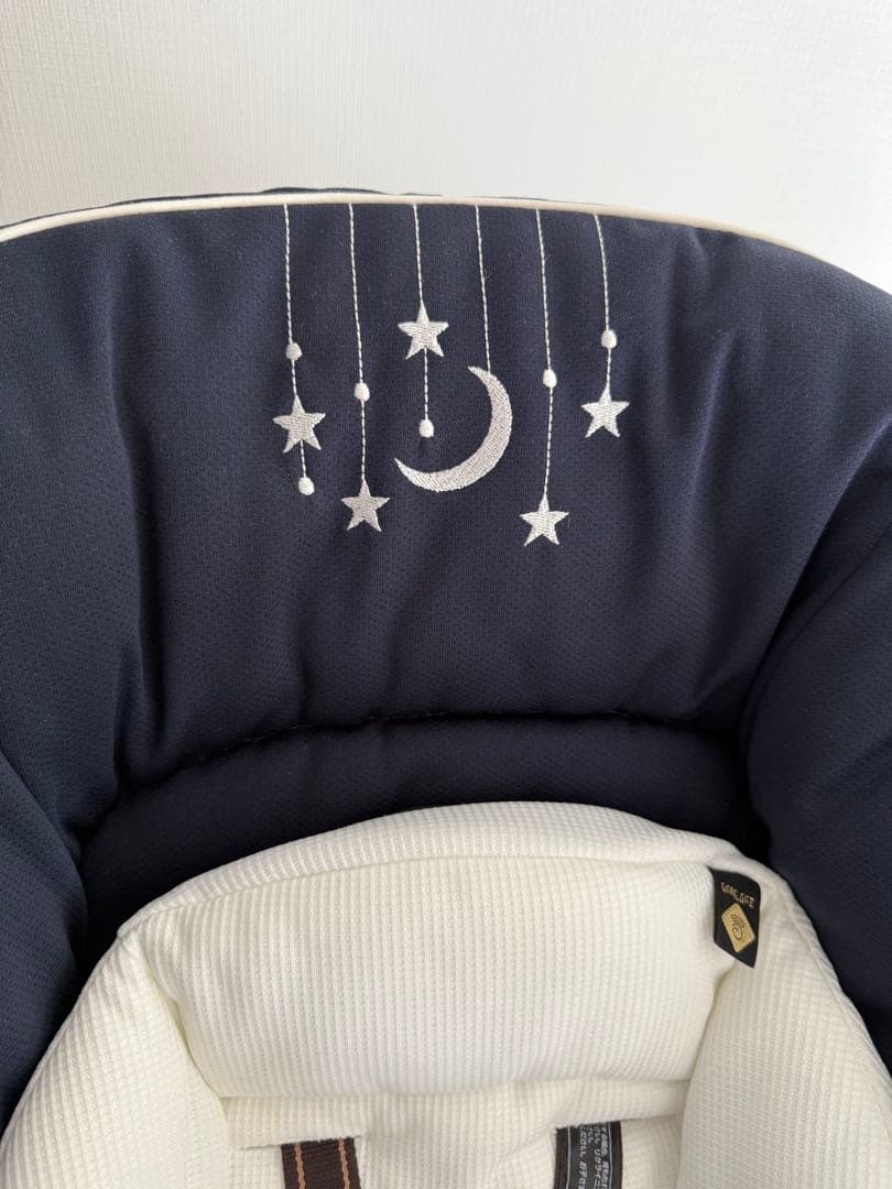 【美品】ネムリラ 手動 ハイローチェア Combi バースデイ限定 ベビーラック