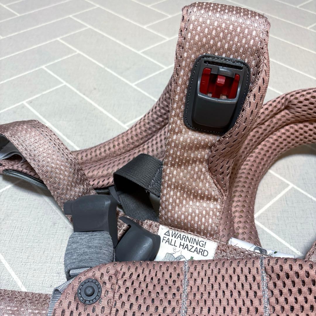 【美品】BabyBjorn ベビービョルン 抱っこ紐 ハーモニー ダスティピンク