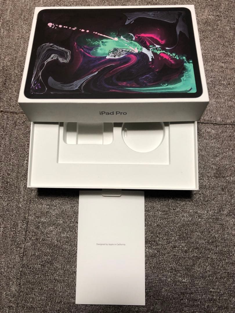 美品 Apple iPad Pro 11インチ 64G MU0M2J/A 箱付き