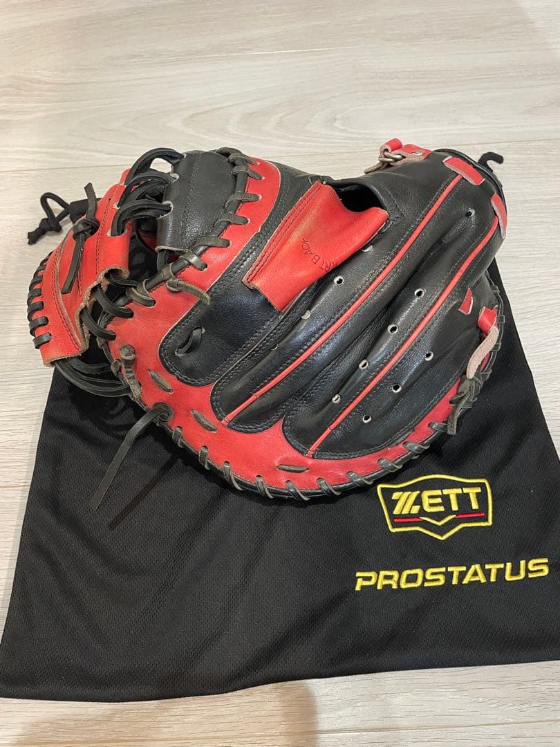 ZETT PROSTATUS 軟式グローブ ブラック/レッド