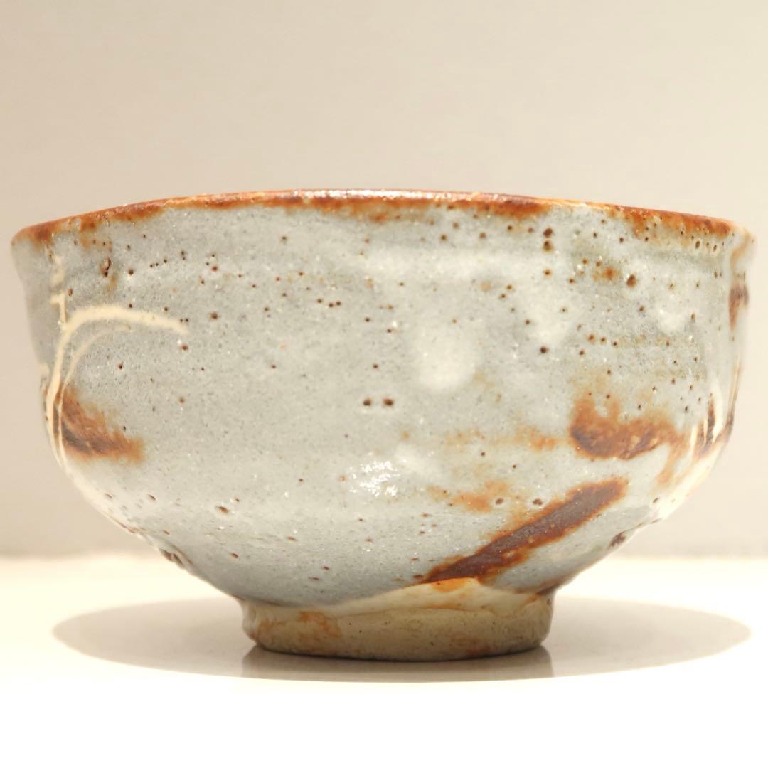 【茶道具】加藤芳右衛門作　鼠志野茶碗