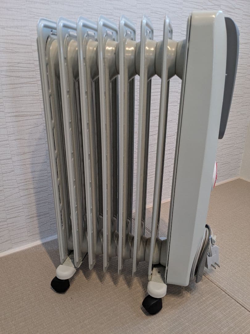 【送料込】デロンギ オイルヒーターH770812EFSN-GY