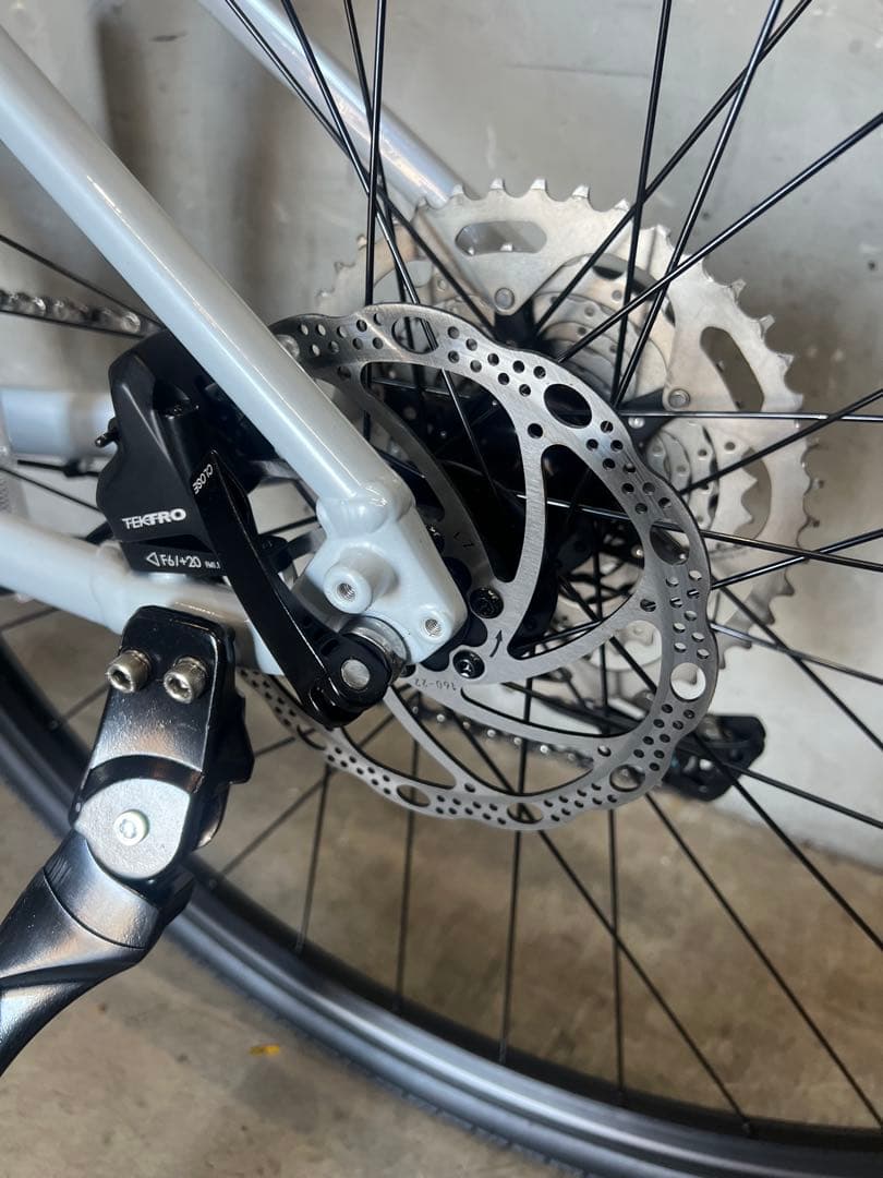 クロスバイク　 TREK FX2 DISC トレック　FX2 2025年モデル