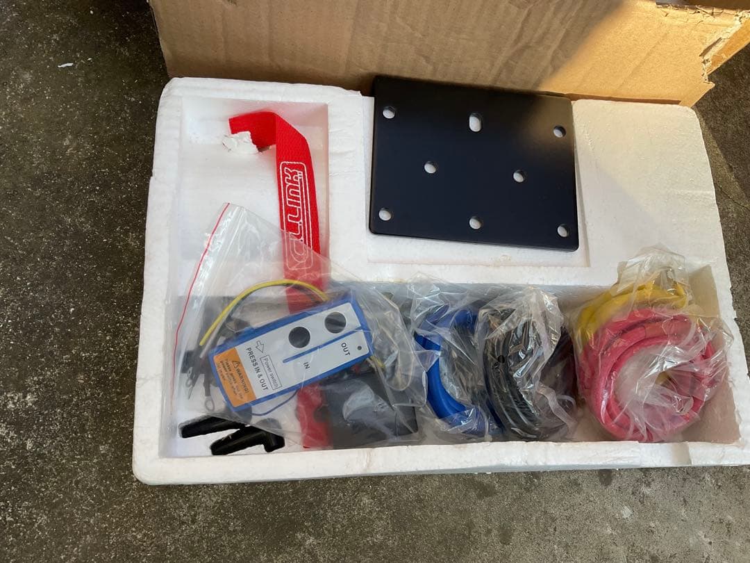 CLLink 電動ウインチ リモコン付き　4500lb