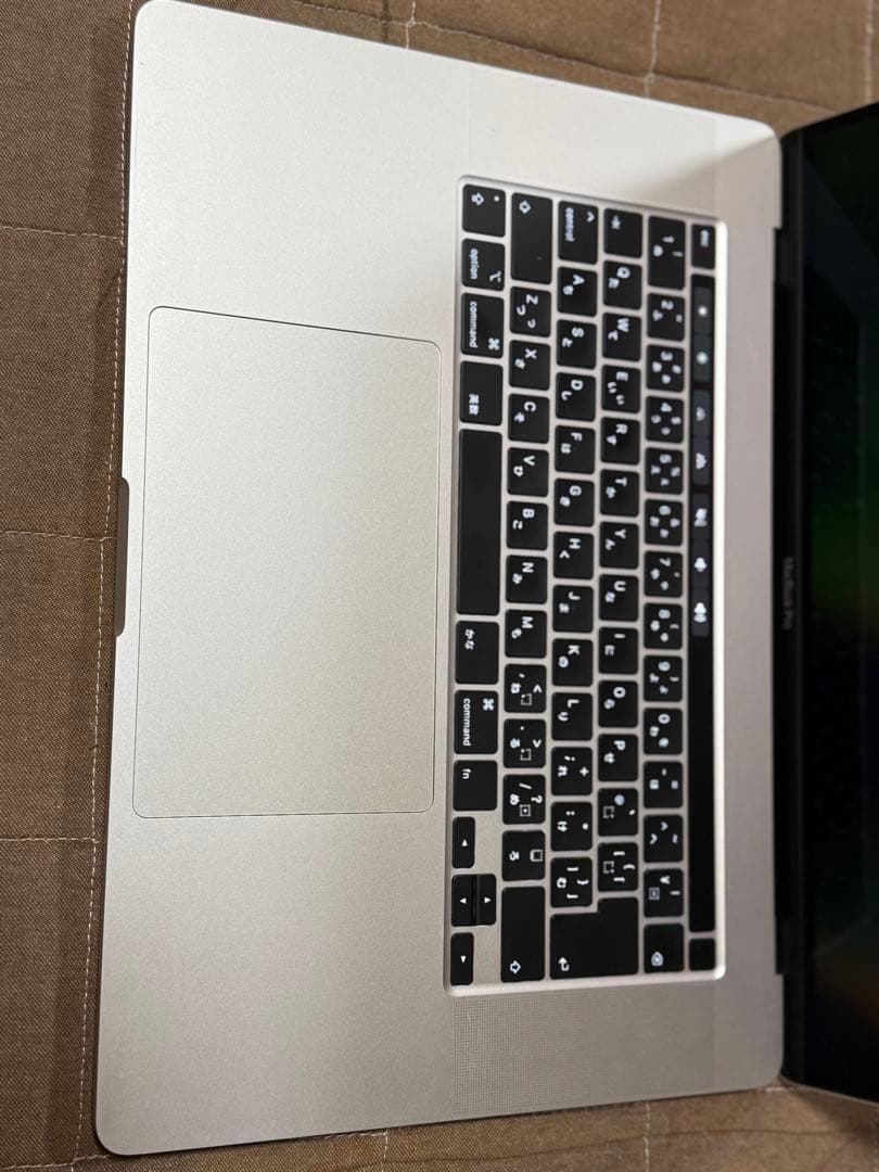 阮*文様 MacBook Pro16インチ2019 / 512GB / 美品 /