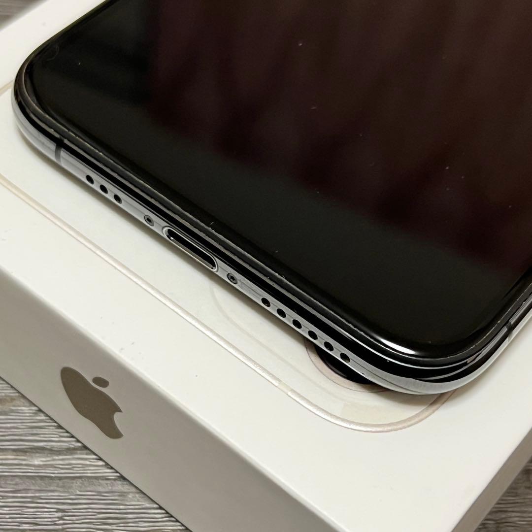 【美品】iPhone Xs スペースグレイ 64GB（SIMフリー）