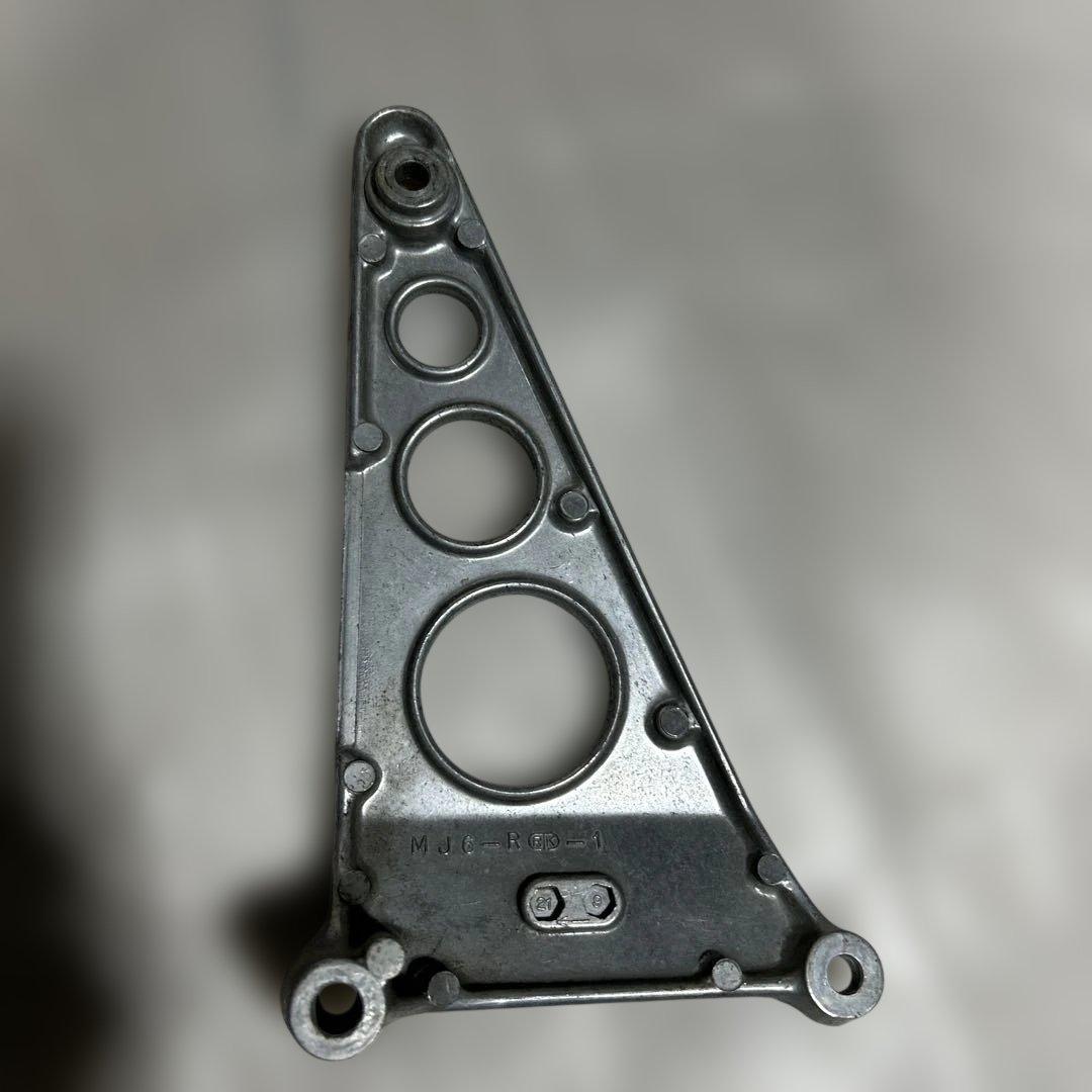 CBR400F ヘッドライトステー 右のみ