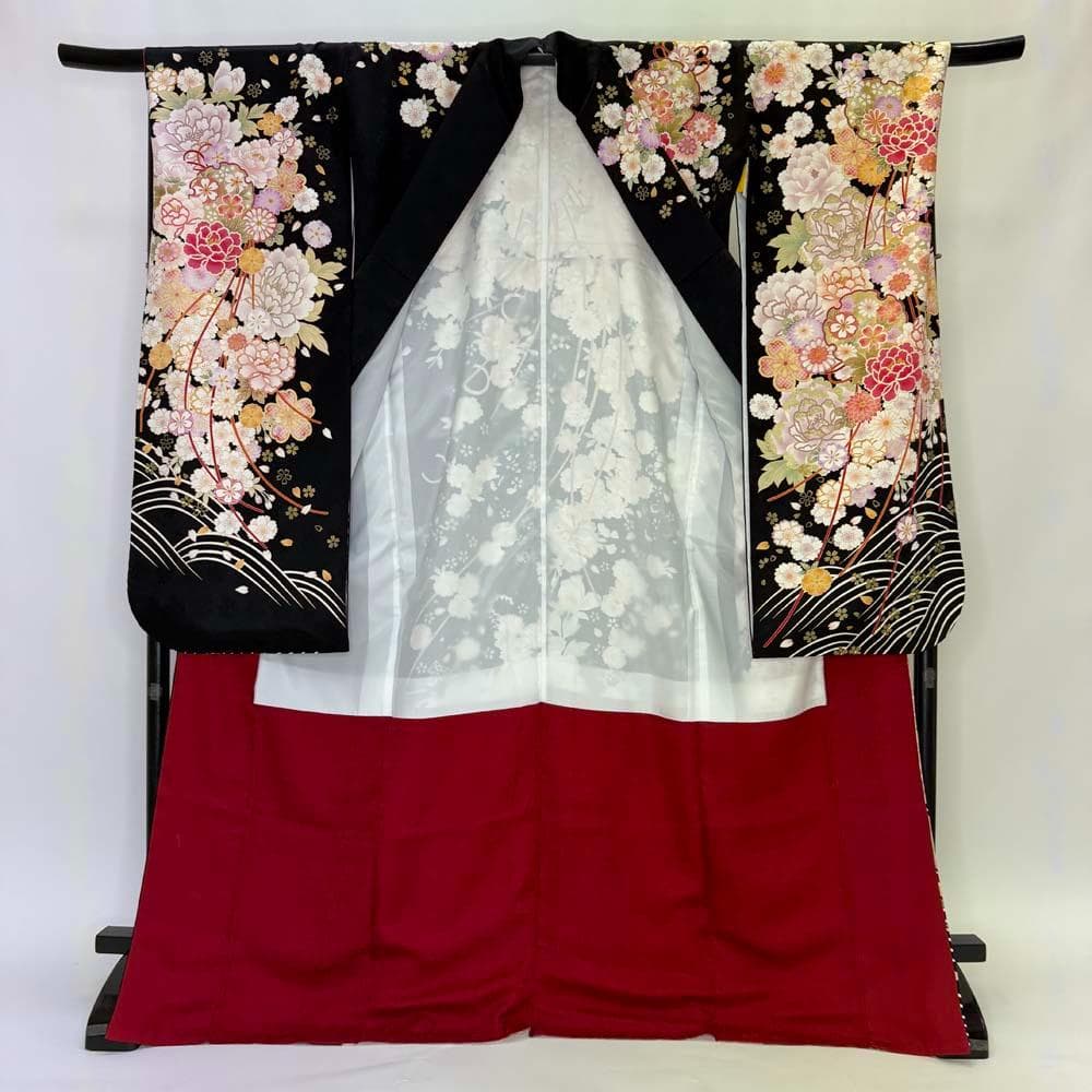 振袖 正絹 黒 古典花柄 裄68.3㎝ 成人式 中古 c-79