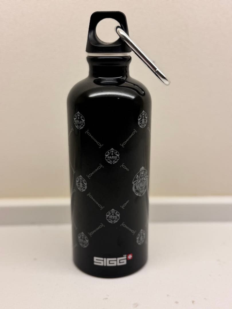 ベルルッティ SIGG水筒