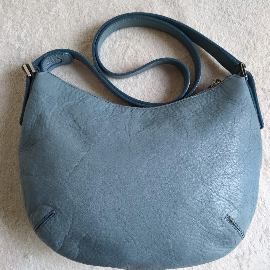 美品　ヒロフ　ショルダーバッグ　2way　ソーロ　ハーフムーン　レザー　ブルー