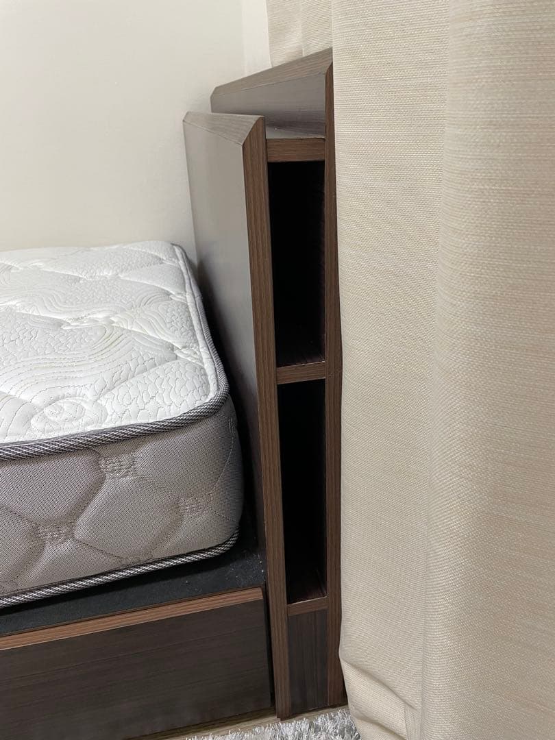 シングルベッド　東京インテリア　収納付き