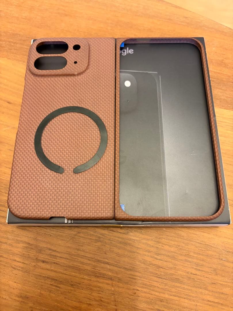 Google Pixel 9 Pro Fold（SIMフリー）ケース付き