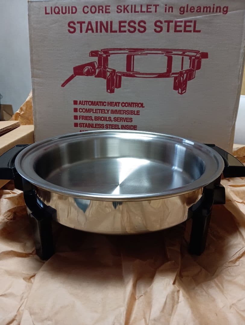 【未使用】ロイヤルクイーン 電気鍋リキッドコアLIQUID CORE ふたなし