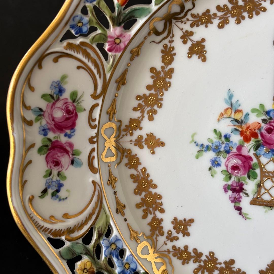 ドレスデン　カールティーメ工房　花かご　リボン　コンポート