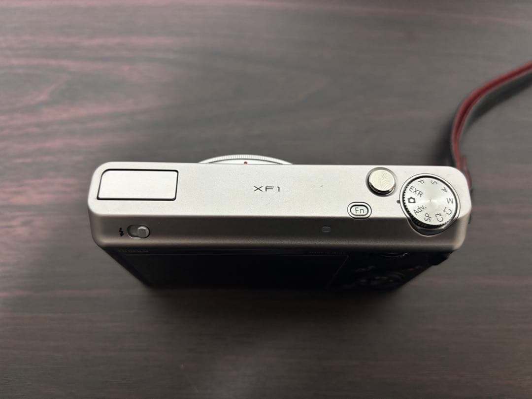 Fujifilm XF1 ジャンク 通電確認のみ