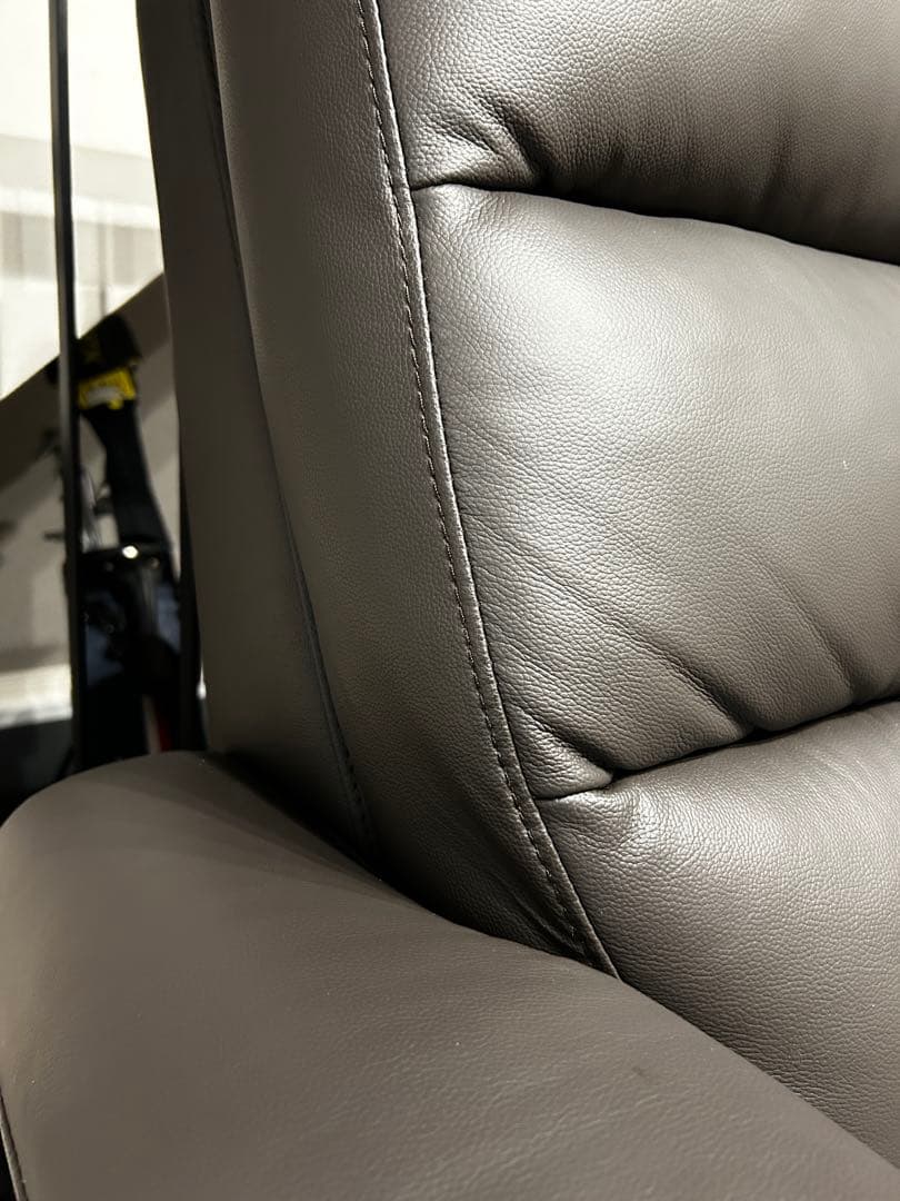 ニトリ　2人掛け　電動リクライニングソファ　Nビリーバ2革DBR ダークブラウン